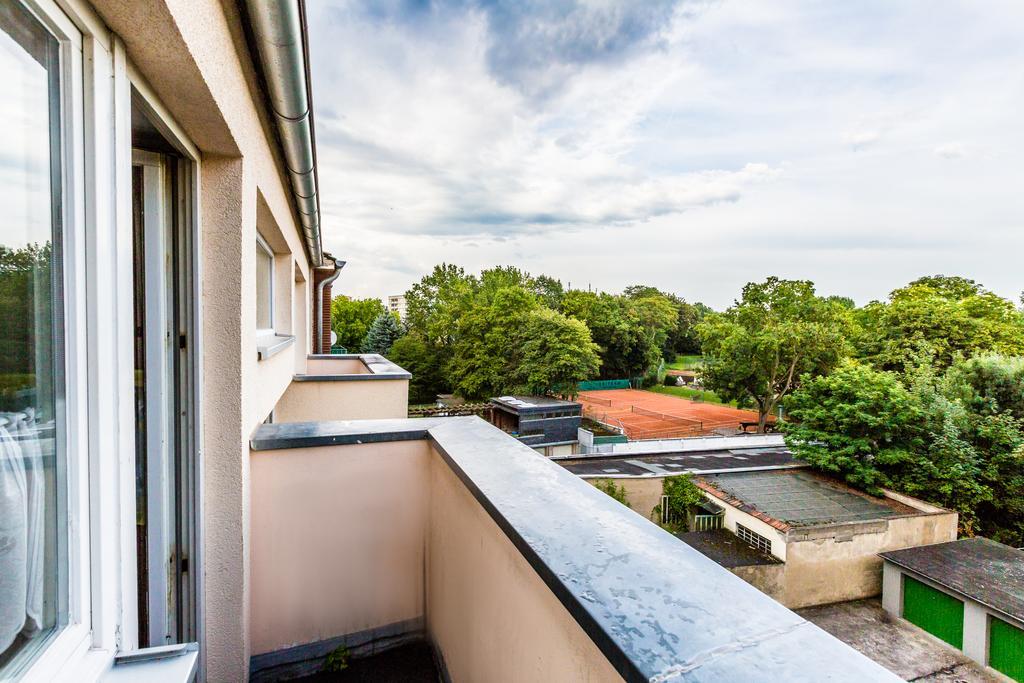 Koeln Hoehenberg Colonia Exterior foto